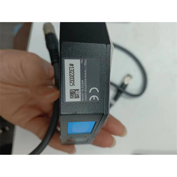 日本KEYENCE基恩士LK-G5000高精度CMOS激光位移傳感器LK-G5000 系列觸摸面板顯示器 LK-HD1001
