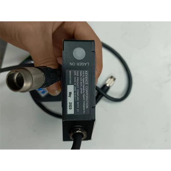 日本KEYENCE基恩士LK-G5000高精度CMOS激光位移傳感器LK-G5000 系列觸摸面板顯示器 LK-HD1001